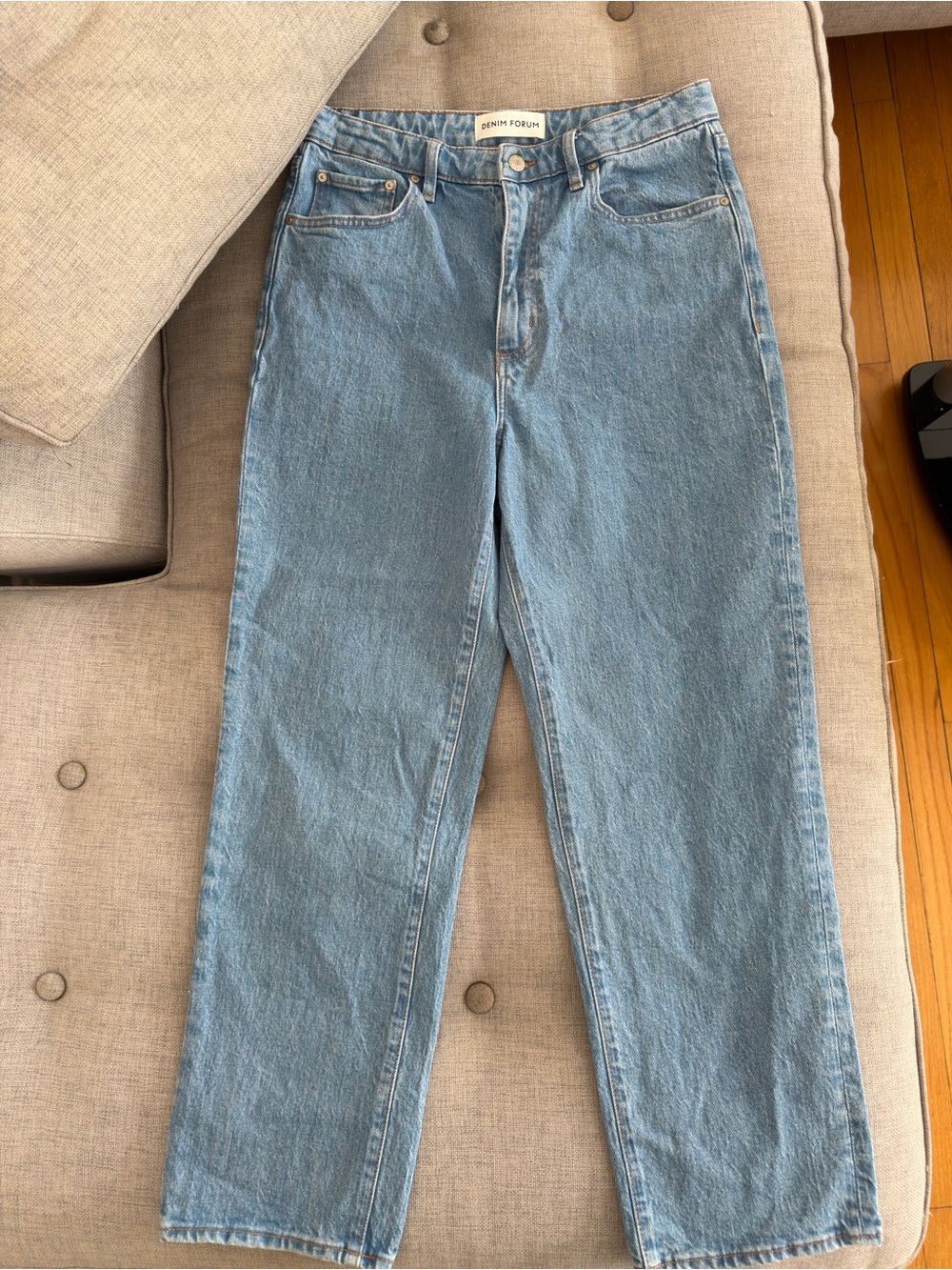 Aritzia Denim Forum Light Blue High-Rise Straight-Leg Jeans size 29